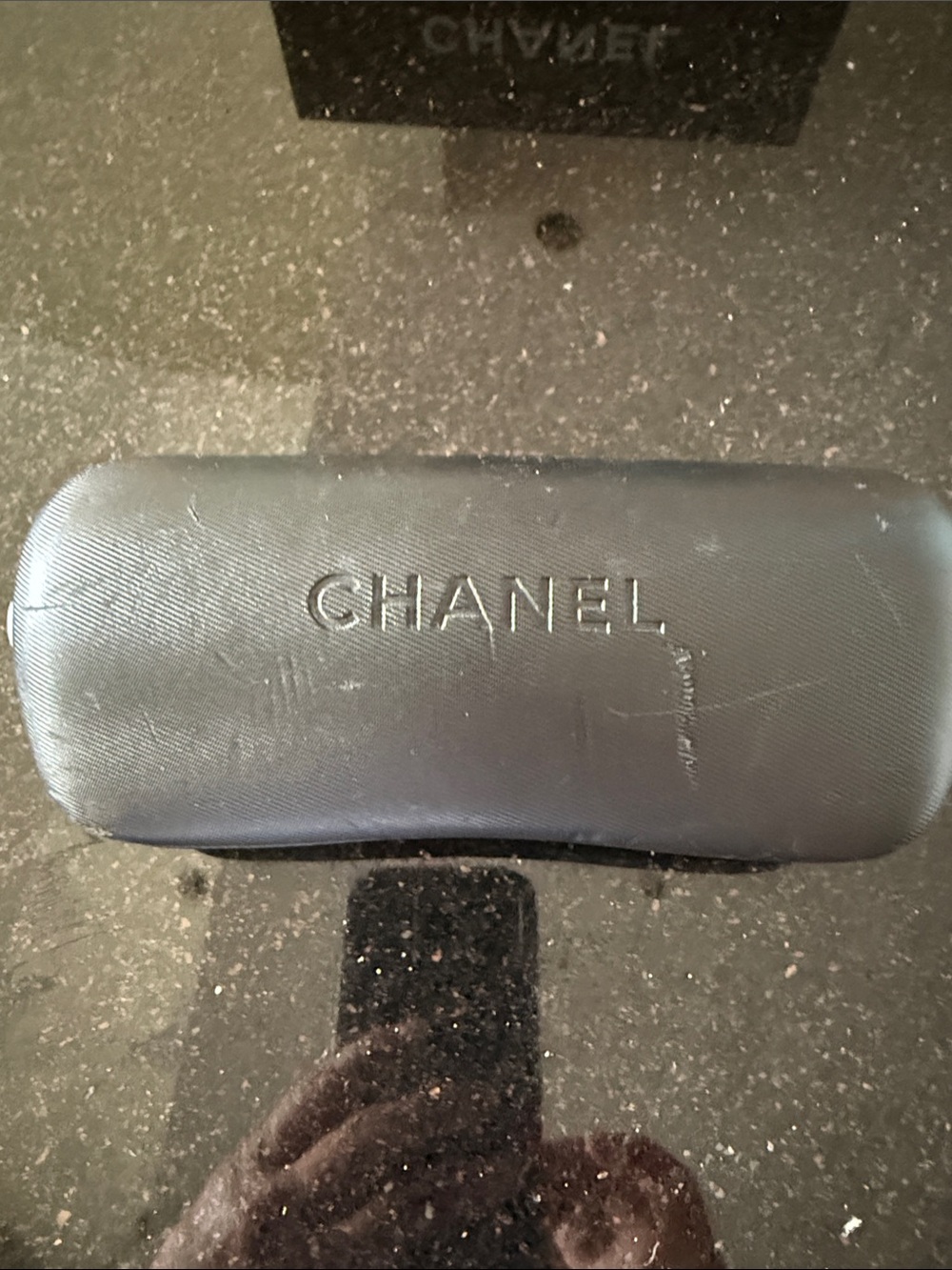 CHANEL Jackie O Black Sunglasses with Dark Grey Lenses